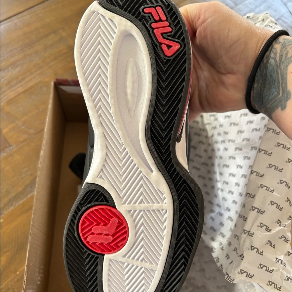 Fila Activisor Viz Kids' Shoes - Black and Red - Picture 7 of 10